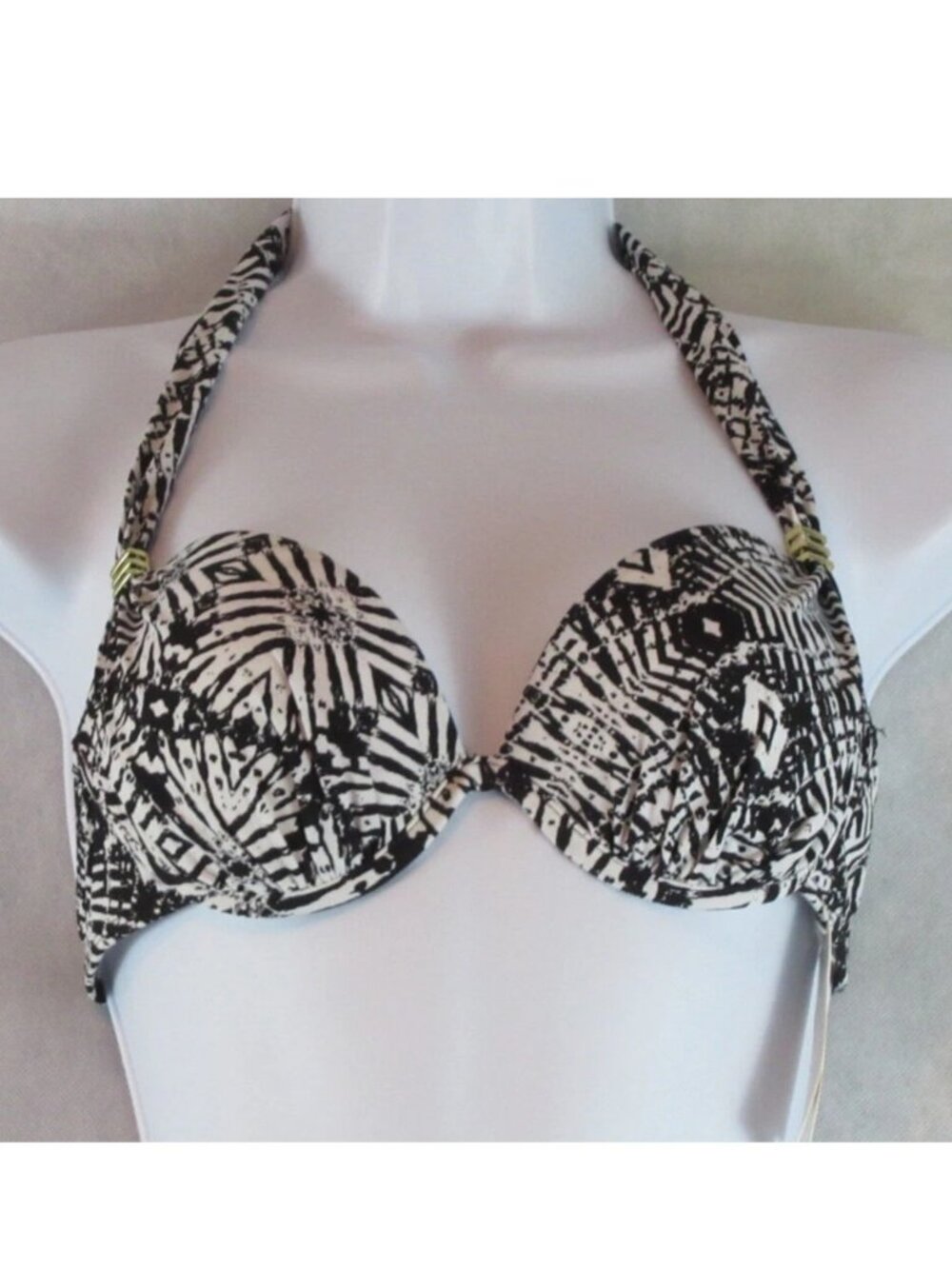 Bar III Sand Dollar Underwire Bikini Top Swimsuit, Black White, Small